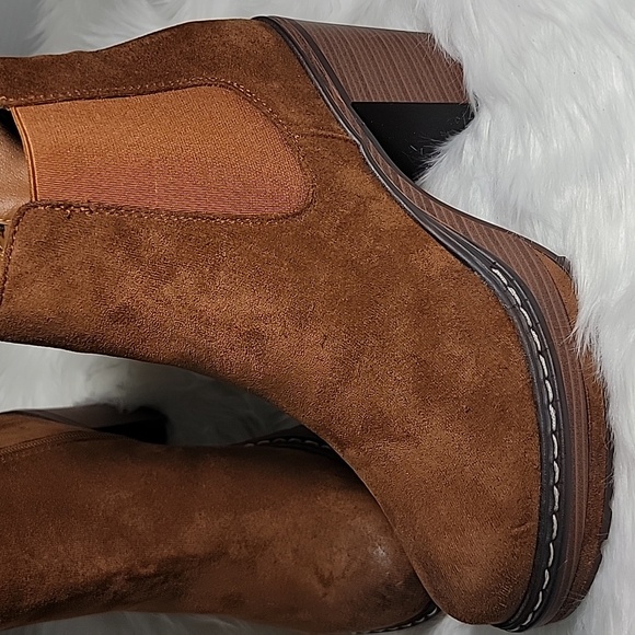 Pierre Dumas Sonata Boot in Chestnut Round Toe Block Wood Heel 8.5 - Picture 3 of 13